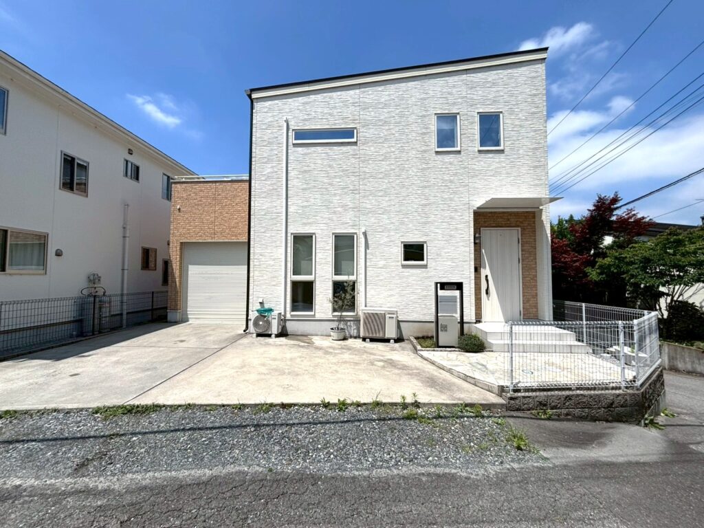 【中古住宅】【ビルトインガレージ付き住宅】宇都宮市長岡町　